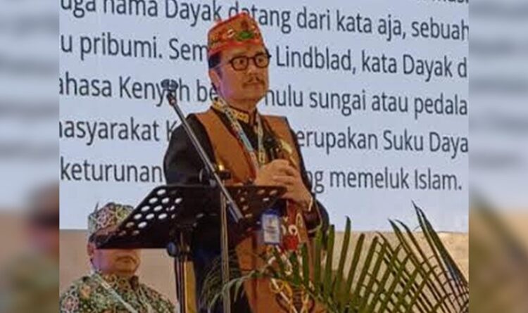 Identitas Dayak: Peradaban Tua yang Relevan dengan Tantangan Dunia Modern