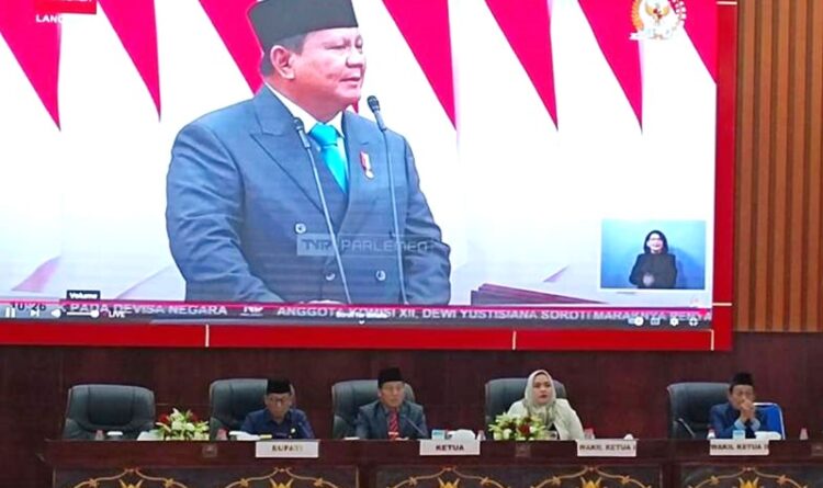 Ketua DPRD Rumiadi Pimpin Paripurna Dengarkan Pidato Presiden 2025