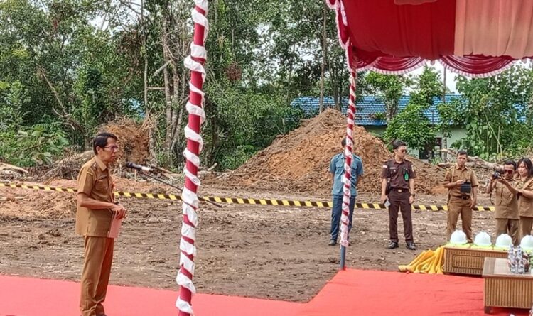 Kadis PUPR Perkim Bartim Jelaskan Rencana Pembangunan Koramil 04 Tamiang Layang