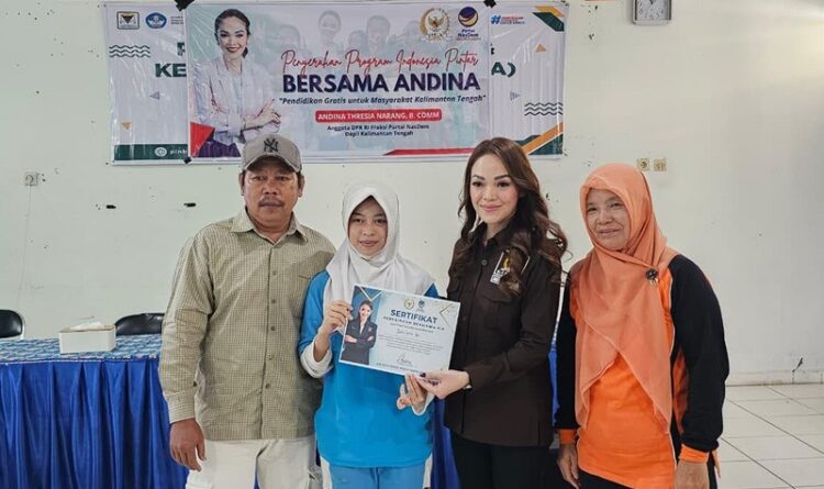 Andina Narang Ikut Salurkan Bantuan PIP untuk Bantu Siswa