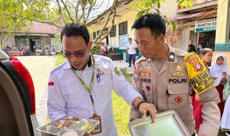 UPTD Puskesmas Jekan Raya Kunjungi SDN 2 Petuk Katimpun, Pantau Kesehatan Gizi Siswa