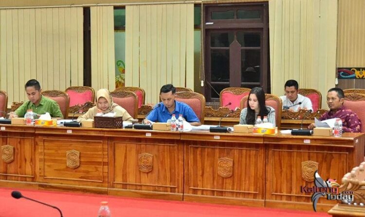 DPRD Minta Perbaikan Jalan Bagandung Dipercepat: Jalur Ekonomi Warga Samuda Terancam Lumpuh