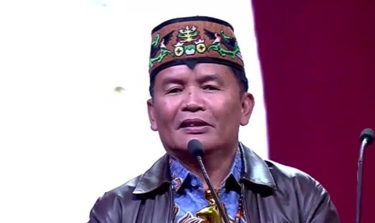 Agustiar Sabran Sabet Penghargaan Indonesia Awards Dari Garuda TV