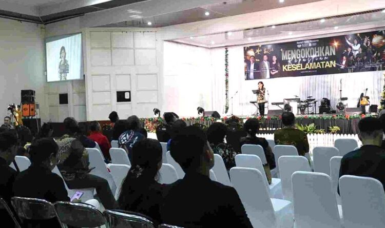 Pemprov Kalteng Hadiri Natal GSKI Rehobot, Doakan Korban Banjir dan Longsor