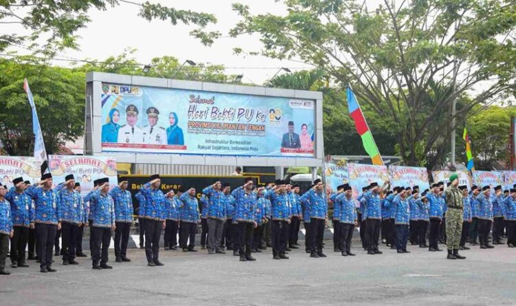 Upacara Hari Bakti PU ke-80 di Kalteng, Leonard S. Ampung Ajak Insan PU Perkuat Integritas