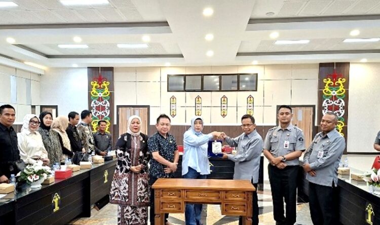 Tingkatkan Kualitas Produk Hukum, DPRD Barito Utara Jalin Kerja Sama dengan Kanwil Kemenkumham Kalteng