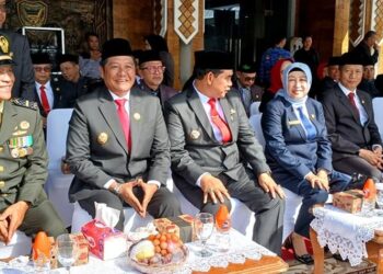 Hadiri Hardiknas 2026, Ketua DPRD Barito Utara Tegaskan Pentingnya Sinergi Lintas Sektor untuk Pendidikan