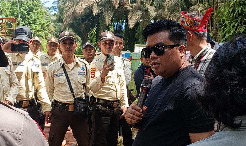 Di Ambang Benturan Fisik : Warga dan Agro Indomas Berhadap-hadapan di Lahan Sengketa
